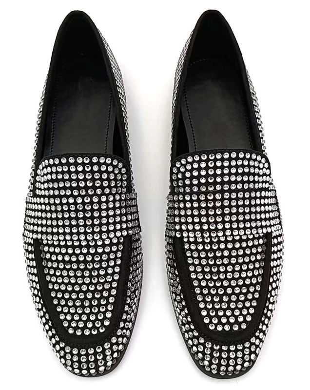 Sepatu Flat Loafer klasik, Slip On Style Sepatu Loafer yang nyaman dan stylish untuk semua musim