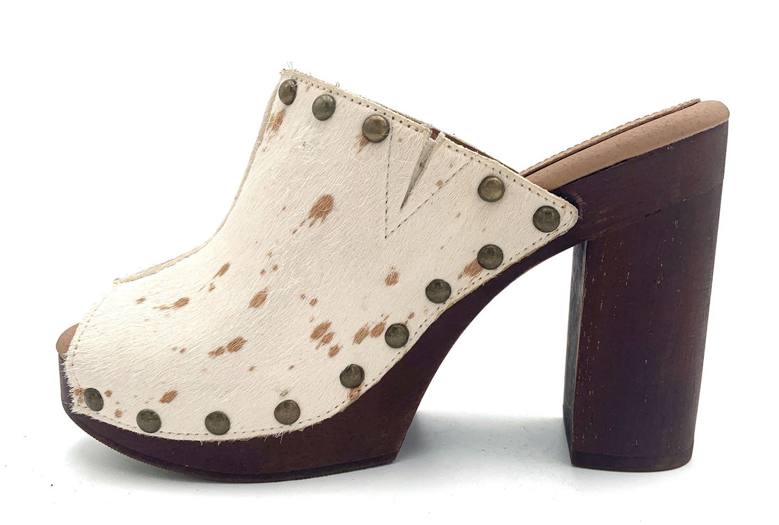 Stiletto Mules Berpola Padat dengan Kaki Tertutup dengan Tumit Tinggi 3 Inci 4.5 Inci