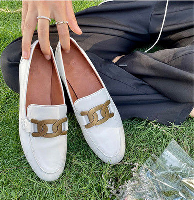 Sepatu Loafer Klasik yang Disesuaikan dengan Jenis Tutup Slip
