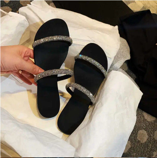 Wanita Flat Sandal Musim Panas Dengan Buckle Lace Up Type Penutupan