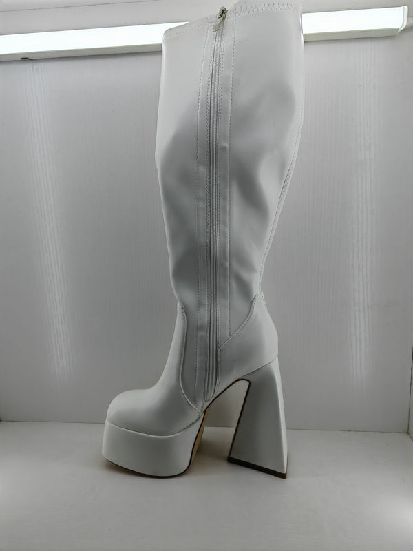 Celana wanita dengan jari kaki tajam, sepatu bot dengan tumit besar dan jenis penutupan