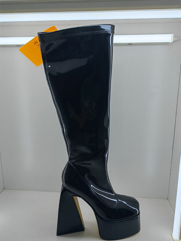 Pull On Closure Type Wanita Sepatu Sepatu Dengan Chunky Heel Solid Pattern