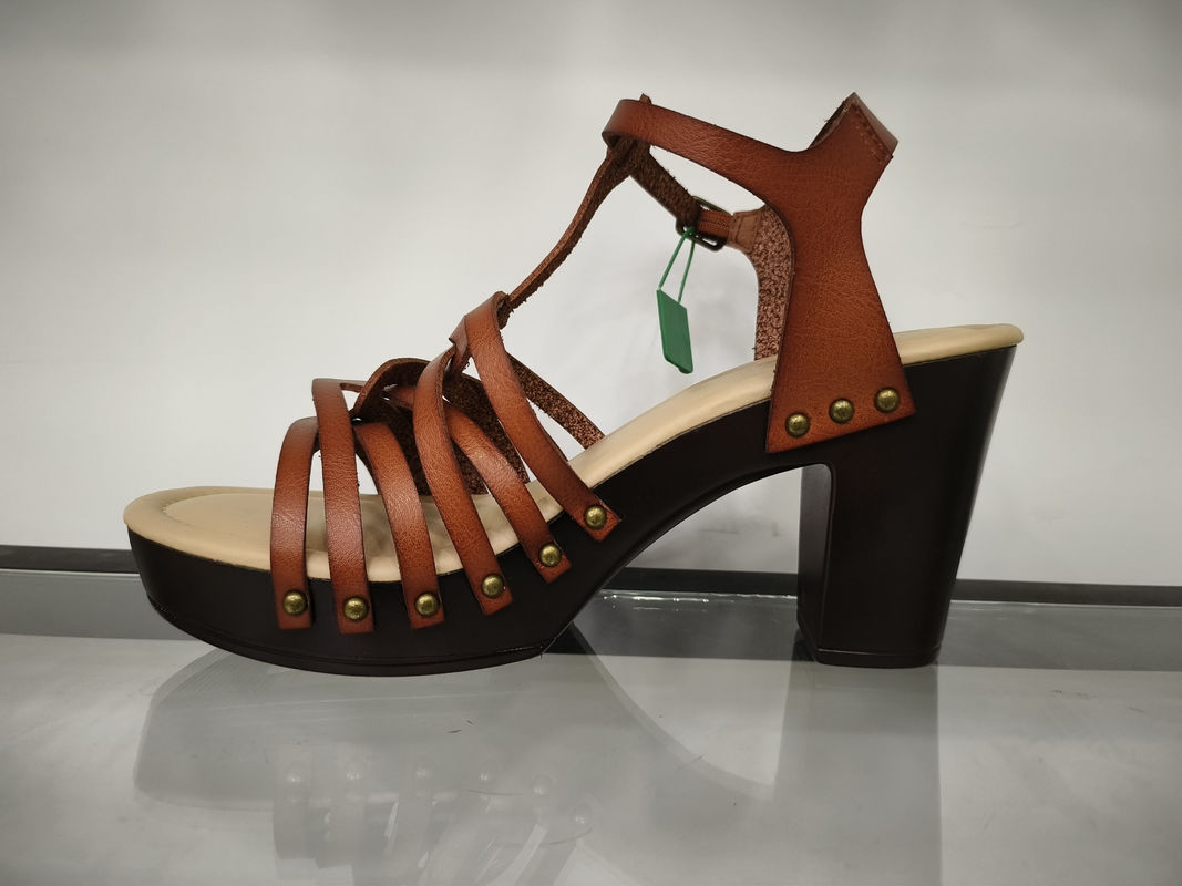 EU35-40/US5-10/UK2-7 Sepatu tumit tinggi Gaya Sepatu tumit tinggi Sandal terbuka